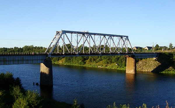Мост через р. Сясь